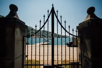 Dubrovnik, Zaton, first row to the sea, stone villa on 2,500 m² of land - 10
