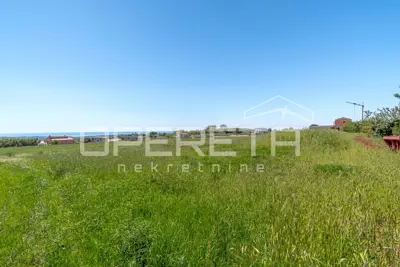 Građevinsko zemljište 1.011 m², Kaštelir - mirna slijepa ulica - 2