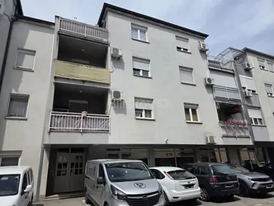 Stan 44 m², Voltino, balkon i spremište - 10