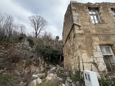 Steinaltes Haus 65 m², Dolac kod Crikvenice, zur Renovierung - 3