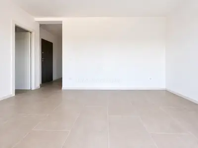 Wohnung zum Kauf in Drenova, 65 m² - 2