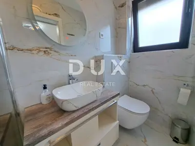 OPATIJA, LOVRAN - Luxusvilla mit zwei Wohnungen, zwei Pools und Meerblick - 16