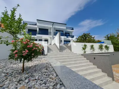 OPATIJA, LOVRAN - Luxusvilla mit zwei Wohnungen, zwei Pools und Meerblick - 2