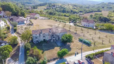Kuća 60 m², Buje - stara kuća za adaptaciju - 10