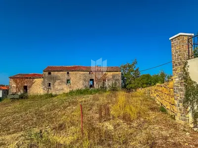 Kuća 60 m², Buje - stara kuća za adaptaciju - 9