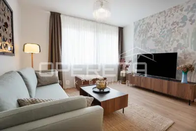 Wohnung zur Miete in Centar, 75 m²