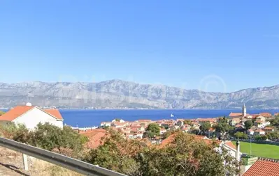 Građevinsko zemljište 486 m², Postira - mirna lokacija blizu mora