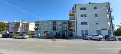 Wohn- und Geschäftsgebäude, Pisarovina, Ortszentrum und 14 Wohnungen - 3