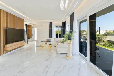 Modernes Haus mit Pool in toller Lage, Medulin! - 3