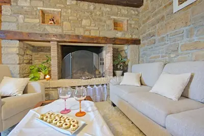 Villa 116 m², Oprtalj surroundings - pool and panoramic views - 7