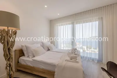 Villa 552 m², Rogoznica - Meerblick und Pool - 4