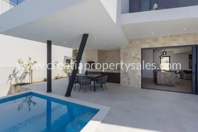 Villa 552 m², Rogoznica - Meerblick und Pool - 2