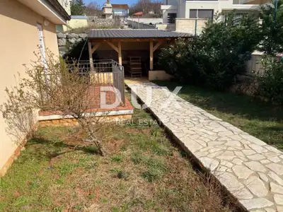 Haus 180 m², Šmrika - Pool, Garage und Meerblick - 20