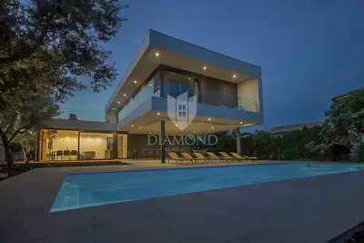 House 910 m², Peroj - private beach and heated pool - 17