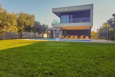 House 910 m², Peroj - private beach and heated pool - 13