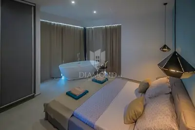 House 910 m², Peroj - private beach and heated pool - 4