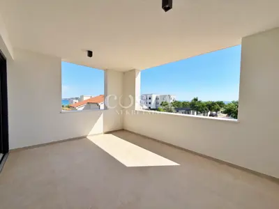 Stan 89 m², Privlaka - 3 spavaće sobe i lođa - 7