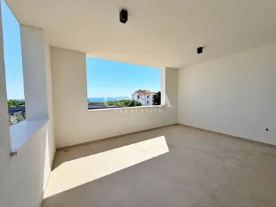 Stan 89 m², Privlaka - 3 spavaće sobe i lođa - 2