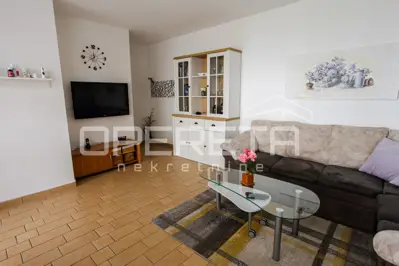 Kuća 208 m², Nin - Sabunike, 3 apartmana i vrt - 10