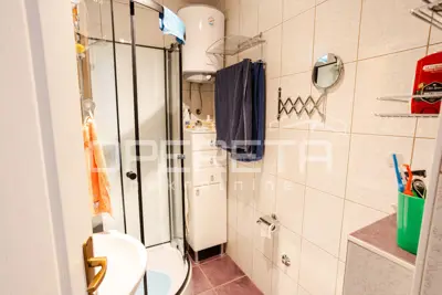 Kuća 208 m², Nin - Sabunike, 3 apartmana i vrt - 11