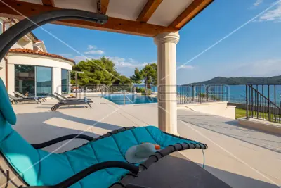 Vila 1000 m², Zablaće kod Šibenika, uz obalu i bazen - 8