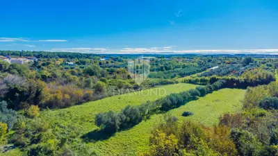 Building plot 1,250 m², Umag - quiet location