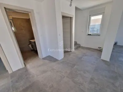 Haus zum Kauf in Malinska, 193 m² - 10