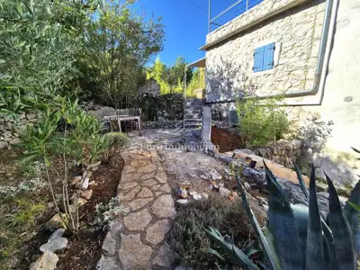Kuća 92 m², Dobrinj - renovirana kamena dvojna kuća - 6