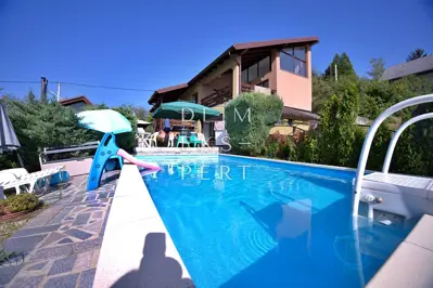 Nespeš, Obiteljska kuća s bazenom, Nespeš, Sv. I Zelina, 387 m²