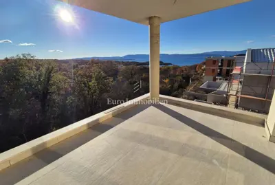 Apartman 80 m², Njivice - otvoren pogled na more