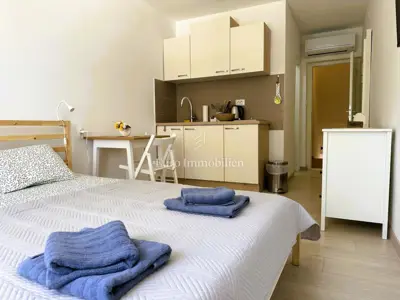 Renoviertes Haus mit 5 Einheiten erste Reihe zum Meer, Mali Lošinj - 2