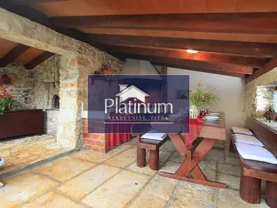Kuća 180 m², Marčana - rustikalna s vrtom i ljetnom kuhinjom - 8