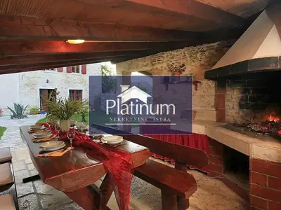 Kuća 180 m², Marčana - rustikalna s vrtom i ljetnom kuhinjom - 9
