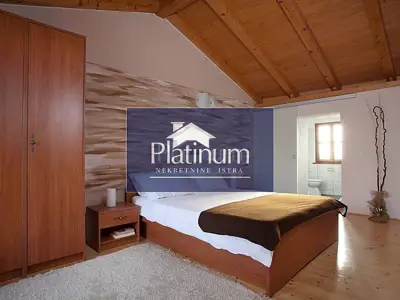 Kuća 180 m², Marčana - rustikalna s vrtom i ljetnom kuhinjom - 16