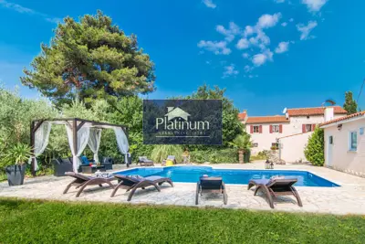 Kuća 180 m², Marčana - rustikalna s vrtom i ljetnom kuhinjom - 20