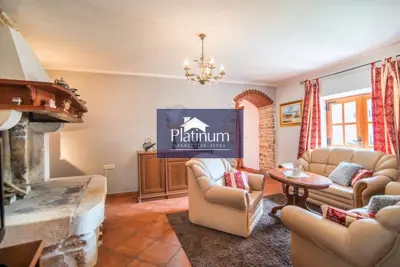 Kuća 180 m², Marčana - rustikalna s vrtom i ljetnom kuhinjom - 2