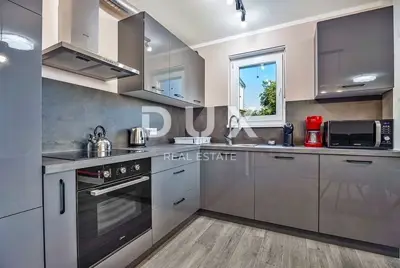 Wohnung 80 m², Poreč - Terrasse mit Jacuzzi und Sauna - 12