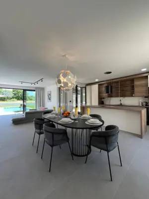 Villa 215 m², Barban - ruhige Umgebung und Grundstück 690 m² - 2