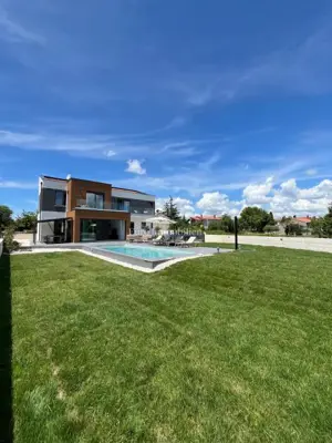 Villa 215 m², Barban - peaceful surroundings and 690 m² garden area