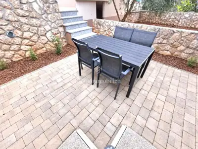 Krk - möblierte Wohnung mit Garten und zwei Parkplätzen - 20