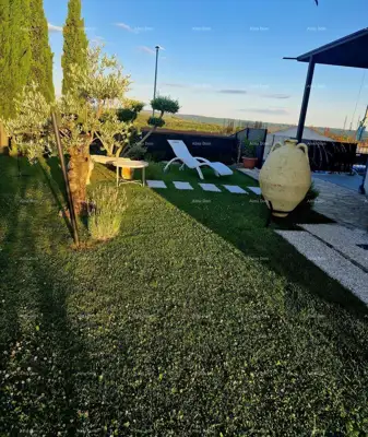 BUJE – Haus mit Pool und Panoramablick - 10
