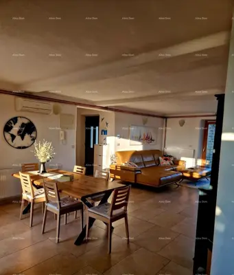 BUJE – Haus mit Pool und Panoramablick