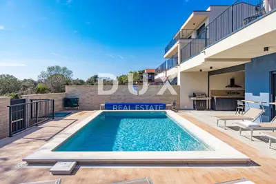 Semi-detached villa 244 m², Banjole - 100 m from the beach and sea view - 19
