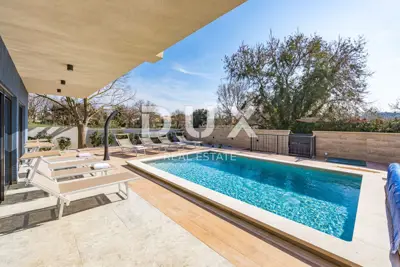 Semi-detached villa 244 m², Banjole - 100 m from the beach and sea view - 20