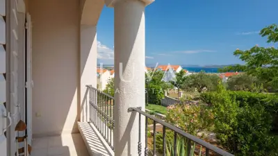 Vodice, Luxusvilla mit Pool, Designer-Einrichtung, zu verkaufen - 3