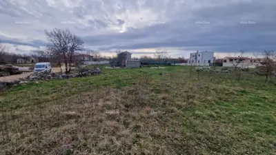 Građevinsko zemljište 500 m², Svetvinčenat - mirna lokacija