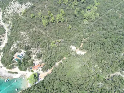 Land 8 079 m², Žrnovo - quiet location and sea view - 9