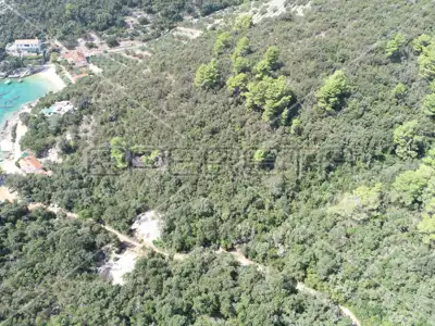 Land 8 079 m², Žrnovo - quiet location and sea view - 13