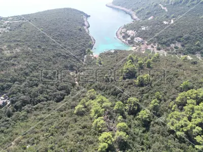 Land 8 079 m², Žrnovo - quiet location and sea view - 10