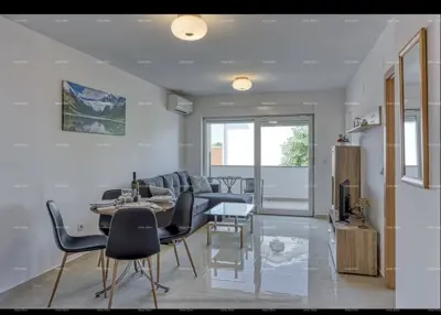 UMAG, STAN 130 m² - 4